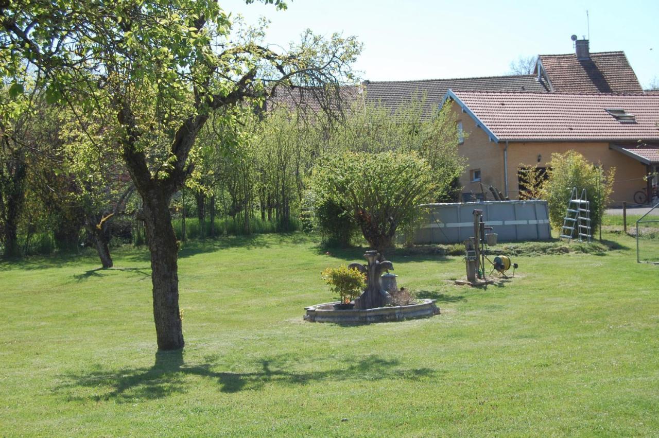Chambre D'Hotes Juste-Confortable Fleurey-les-Lavoncourt Bagian luar foto