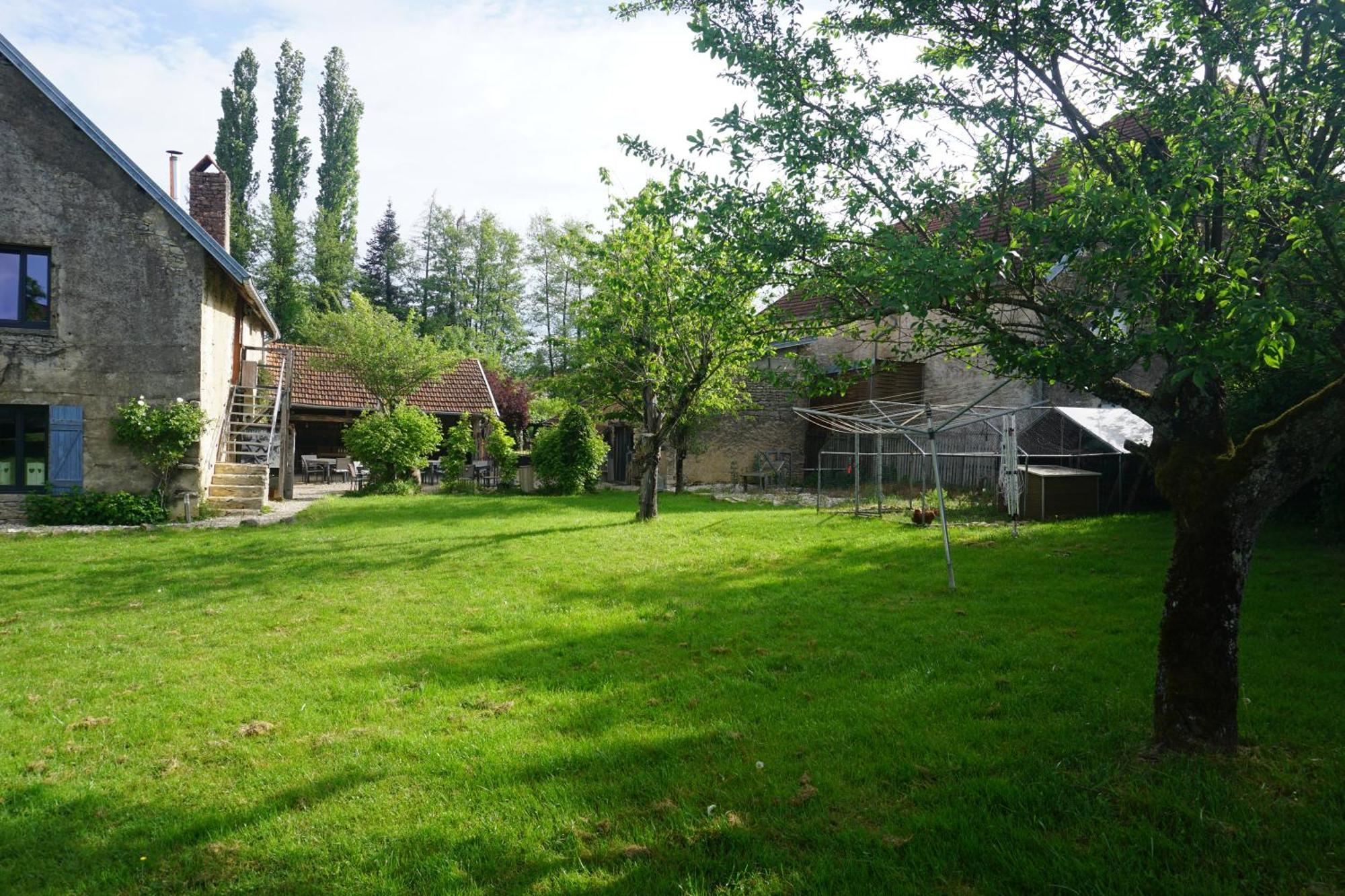 Chambre D'Hotes Juste-Confortable Fleurey-les-Lavoncourt Bagian luar foto