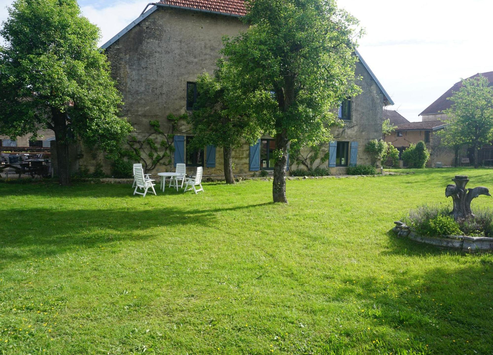 Chambre D'Hotes Juste-Confortable Fleurey-les-Lavoncourt Bagian luar foto